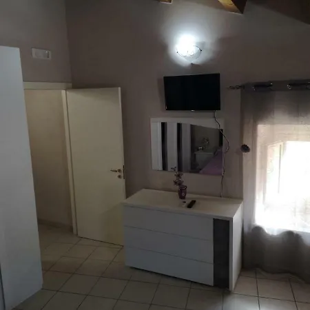 La Casa Di Viola Holiday home *